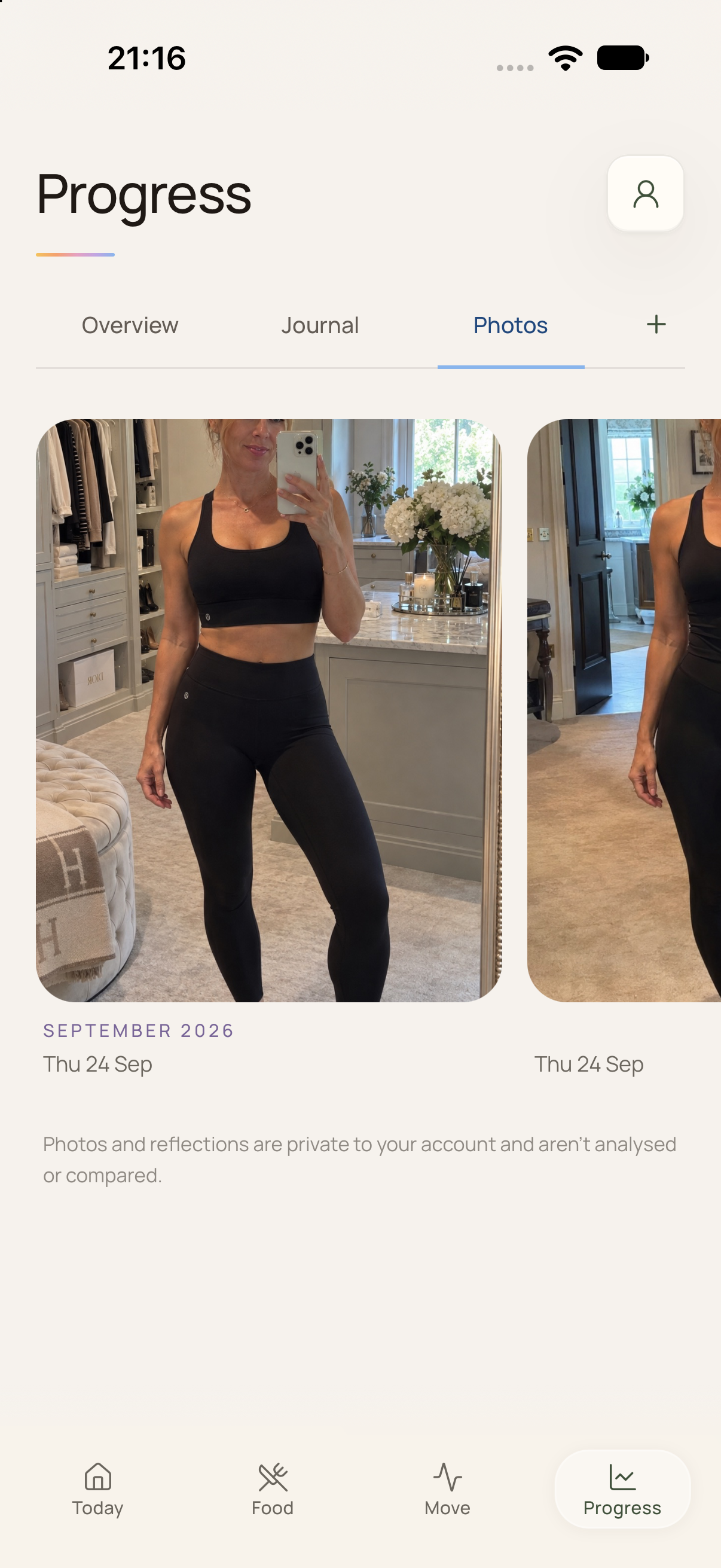 The eaze Progress screen: private Photos tab with dated progress photos, noting that photos and reflections aren't analysed or compared